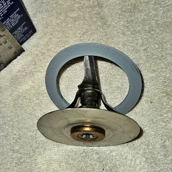 Genuine Oster Blender Stainless Steel Blade 4961 with Gasket Sealing Ring NEW - Picture 4 of 4